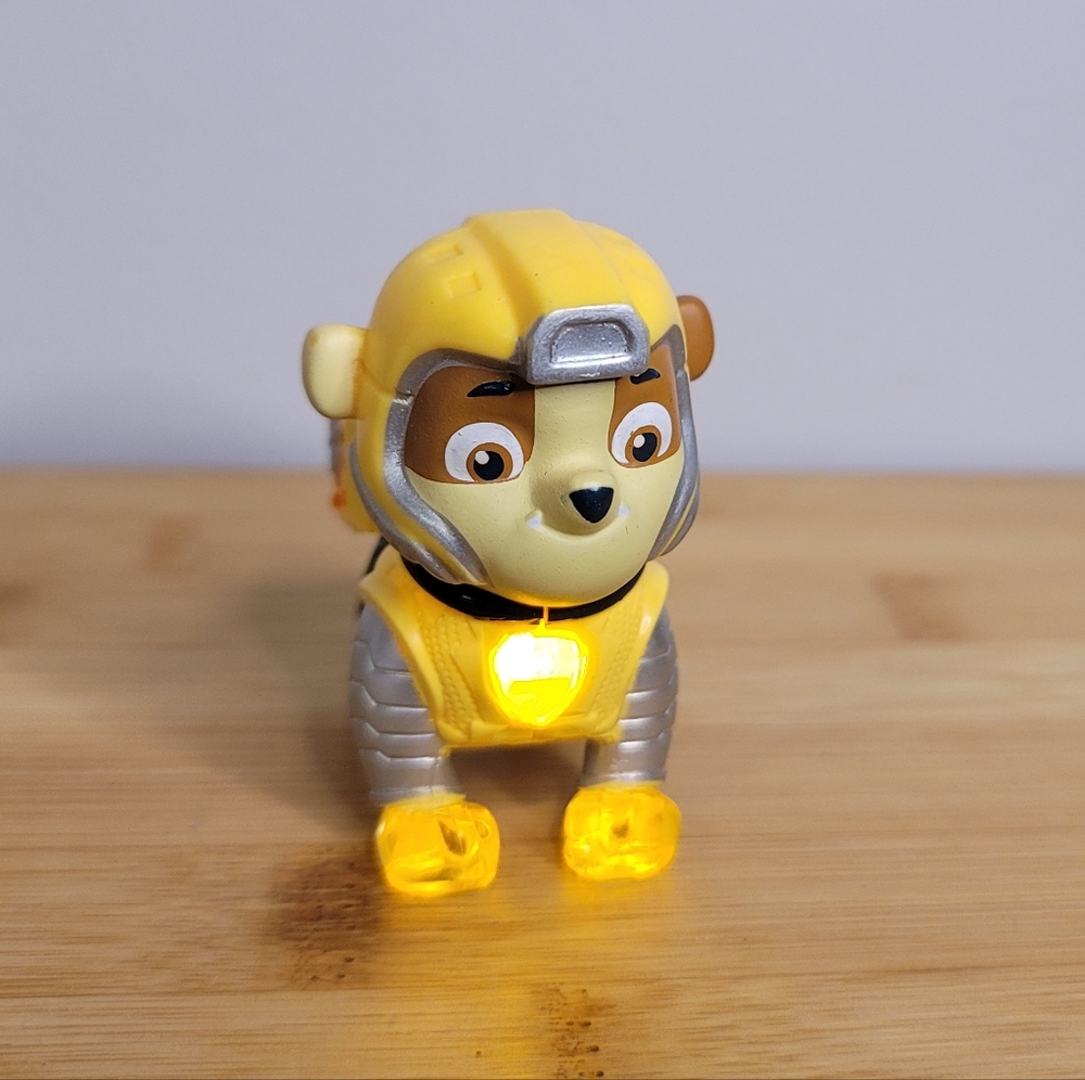 Paw Patrol Mighty Pups Charged Up Rubble Figure Light Up Paws & Badge Superhero